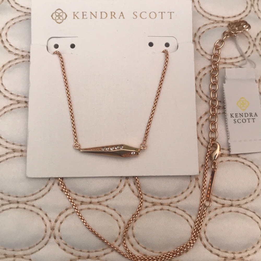 KENDRA SCOTT Rose Gold tone necklace NWT